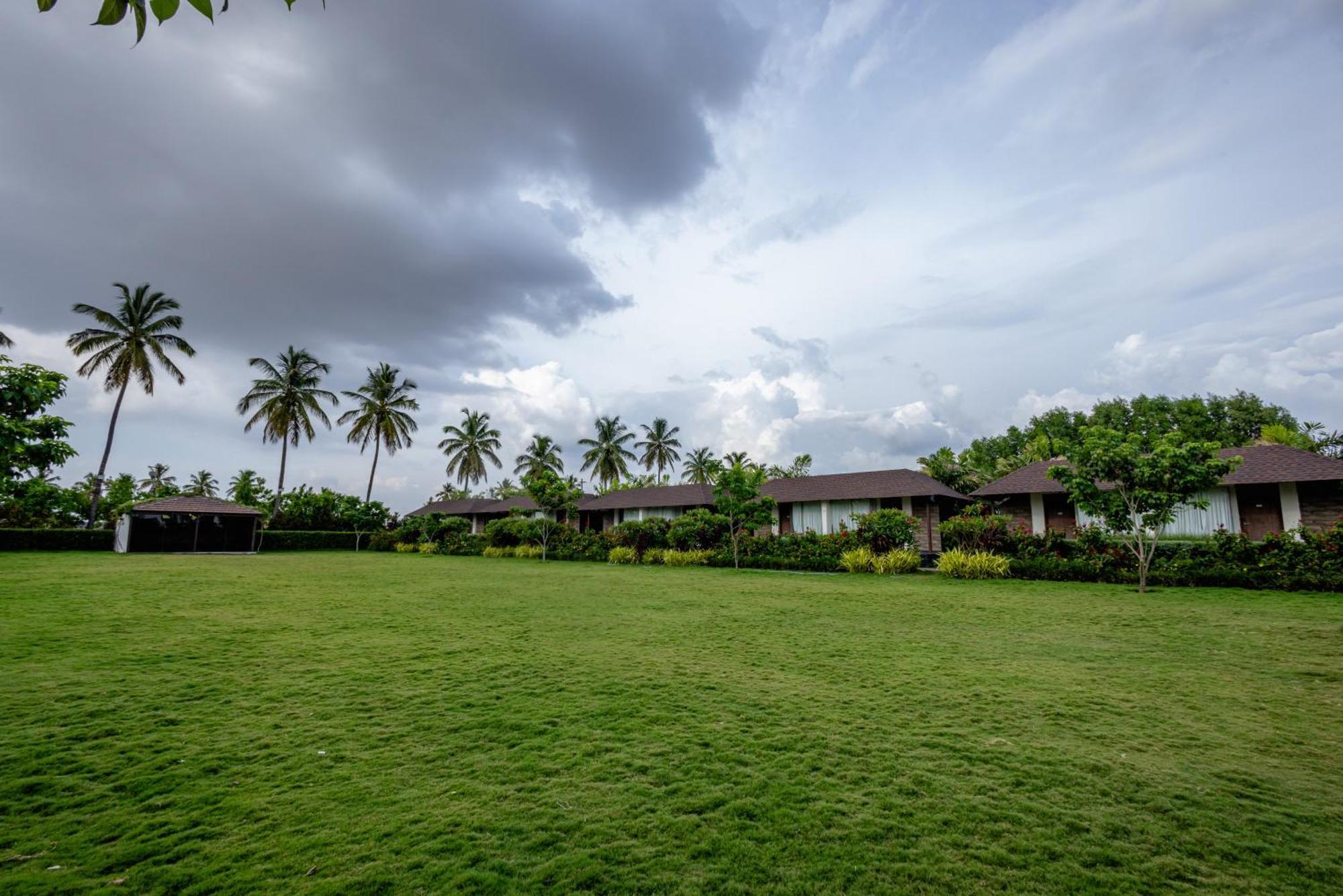 Veerdency Luxury Resort Devanahalli Екстер'єр фото